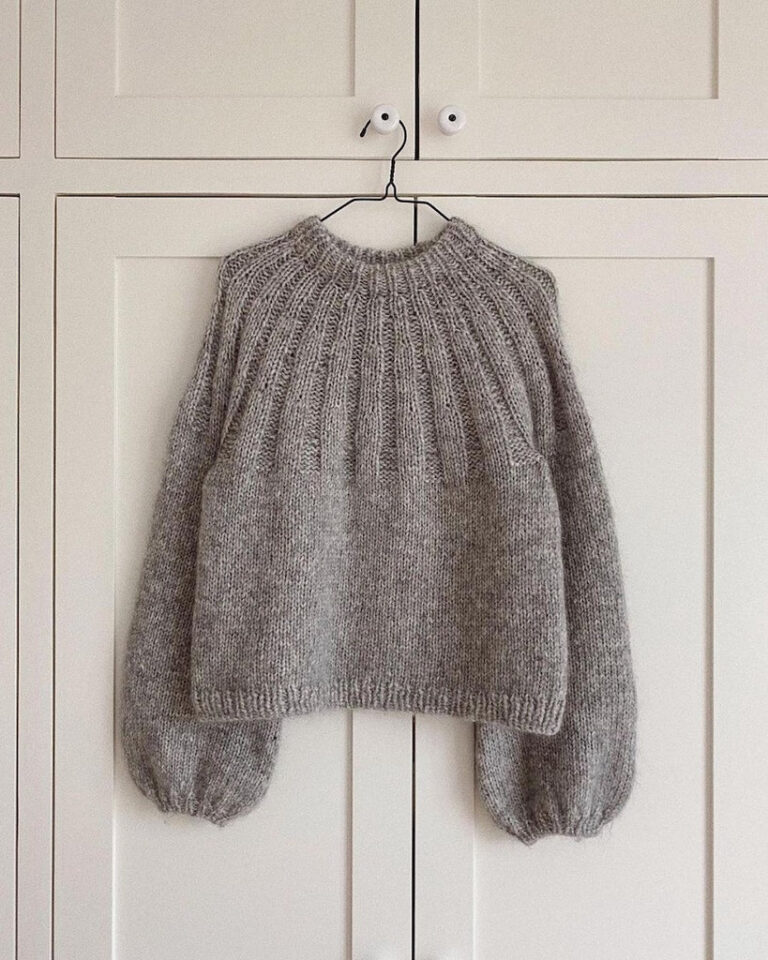 Sunday Sweater PetiteKnit ITALIANO Strikk It Yarn Shop